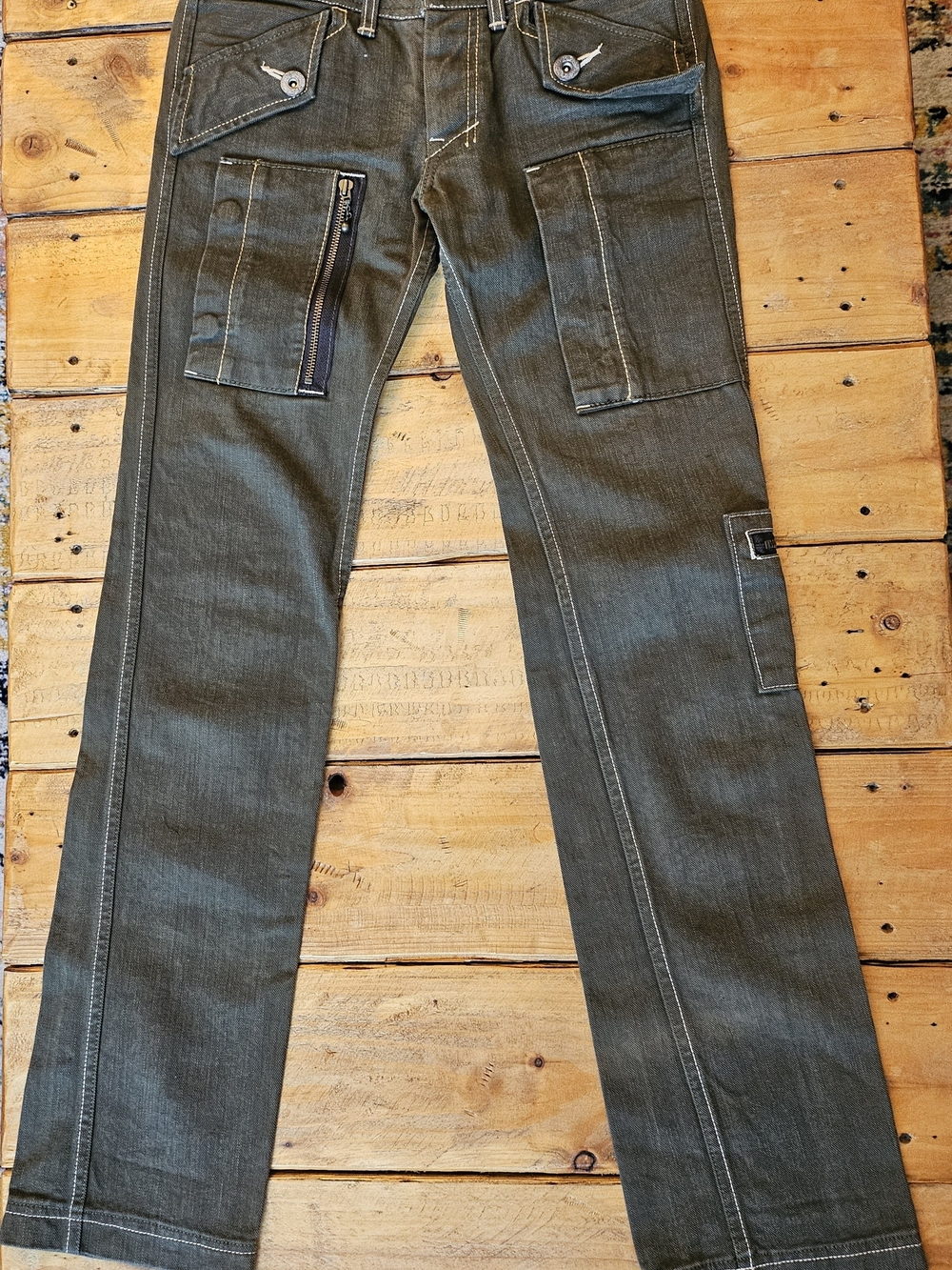 Olive Green Women's Cargo Jeans with Multi-Pocket Utility Design